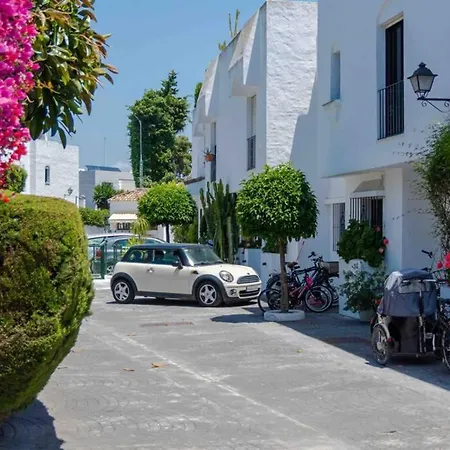 Town House Puerto Banus/marbella - 200 M To Beach *