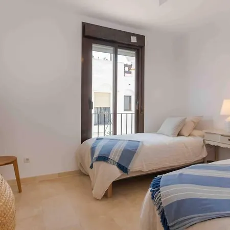 Villa Town House Puerto Banus/marbella - 200 M To Beach