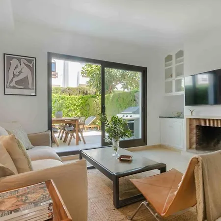 Villa Town House Puerto Banus/marbella - 200 M To Beach *